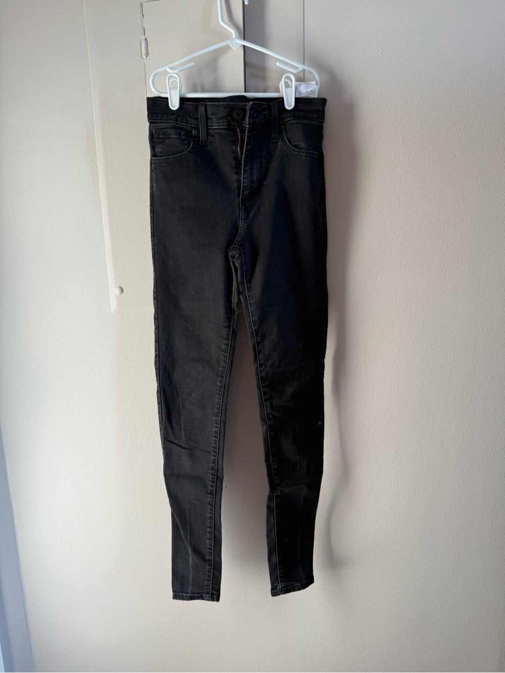 Levi's Women's High Rise Black Skinny Jeans